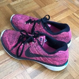 Nike flyknit lunar 3